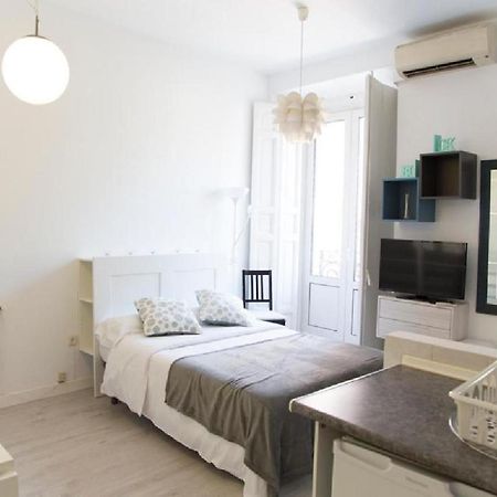 Un Fascinante Estudio En Madrid Centro Kültér fotó