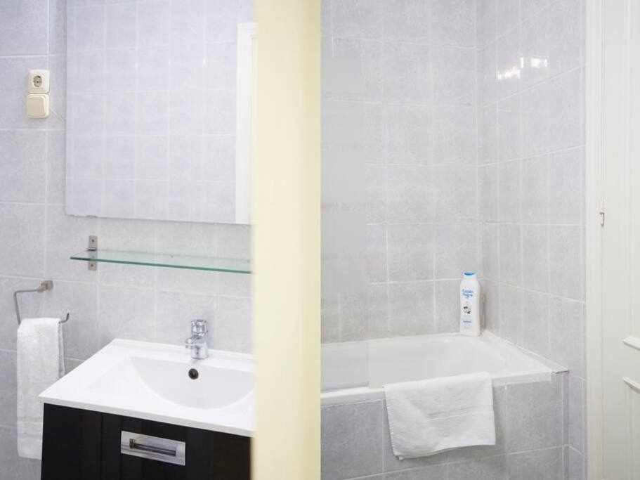 Un Fascinante Estudio En Madrid Centro Kültér fotó